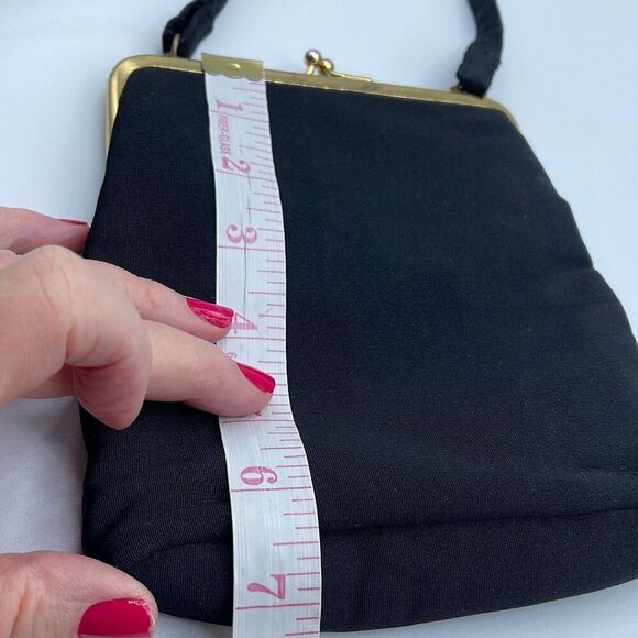 Vintage Virginia ribbed fabric tiny satchel. . - Picture 7 of 10